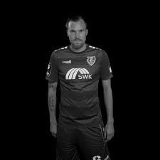 This animated gif was posted to reddit just a couple of hours ago, but it's already blasted its way to the top of the front page. Kevin Grosskreutz Kfc Gif By 3liga