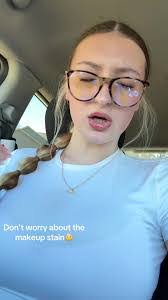 Mallory Light's Instagram, Twitter & Facebook