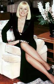 Albums include la grande bellezza, far l'amore, and disco crash. Raffaella Carra Home Facebook