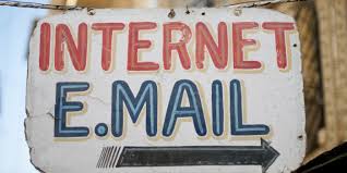 Emails for advicing new email address to colleagues : Managing Email Effectively Time Management Training From Mind Tools