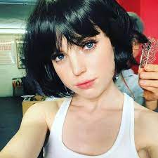 Black Hair Blue Eyes Google Search In 2021 Dark Hair Blue Eyes Black Hair Blue Eyes Hair Color For Black Hair