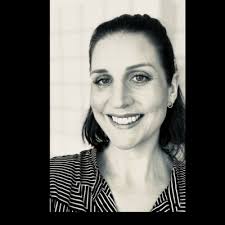 Jag är glad att kunna berätta att jag har nytt jobb.