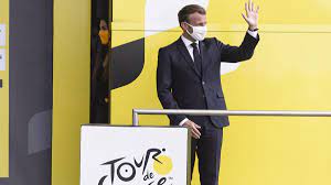 Emmanuel macron tour de france. Tour De France 2021 Prasident Emmanuel Macron Besucht Frankreich Rundfahrt In Den Pyrenaen Eurosport