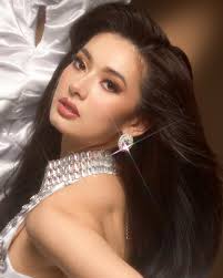 Hello, Hong Kong … Hello Universe! 🇭🇰 Designer: @marioparottodesigner  Official M*U Picture : @josephmancillaphart @nahimnn Official M*U Cosmetics  : @dannra @Missuniverse.Cosmetics Official M*U Skincare: @bernardoloz  @MissuniverseSkincare Get your ...