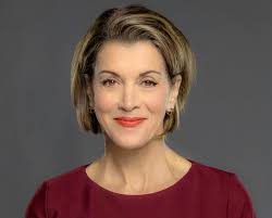 Wendie Malick as Joanna Darrow