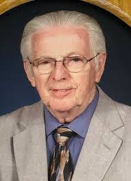 Derrick Merrill's Instagram, Twitter & Facebook