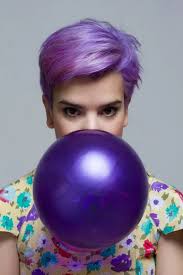 Left profile of a violet-short-haired woman in pink paste — Stock Photo ©  Pablo_Croatto #100041104