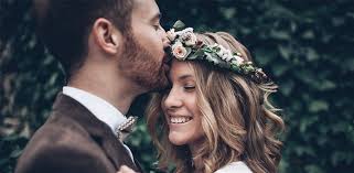 Svatební účesy pro krátké vlasy. Top 5 Nejhezci Svatebni Ucesy Roku 2020 Blog Notino