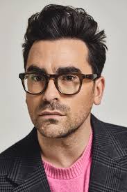 Schitt's creek creator dan levy shared his coming out story while accepting the davidson/valentini award at the glaad gala san francisco. Dan Levy Profile For The Schitt S Creek Star It S All In The Details Gq