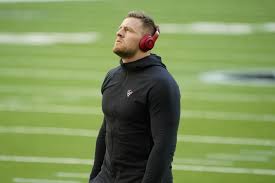 Veteran nfl reporter john clayton believes the green bay packers are one of the favorites to sign free agent defensive lineman j.j. J J Watt Is Most Likely To Sign With This Nfl Team Los Angeles Times