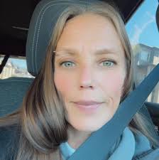 Why is Jordans Principle staff in Cross Lake not responding to client  inquiries?