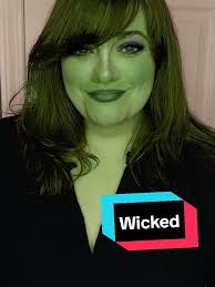 Need a Glinda! @Katie W🥀🎭🎬 #wickedthemusical #elphaba  #galindathegoodwitch #broadway @Kristin Chenoweth @Idina Menzel #fypシ #fyp