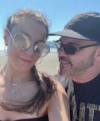 Paula Gillis's Instagram, Twitter & Facebook