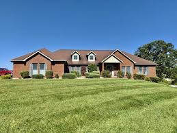 This home is located at 435 oak tree blvd christiansburg, va 24073 us and has been listed on homes.com since 18 july 2021 and is currently priced at $1,300. 2701 Christiana Ct Christiansburg Va 24073 17 Photos Mls 874418 Movoto