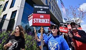 好莱坞剧作家罢工四大深夜节目停摆| 美国编剧工会| 电影和电视编剧| 大纪元