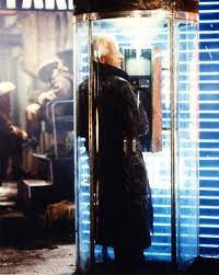 roy batty in the vid fone booth sf映画 ブレードランナーのまとめ 映画 sf映画
