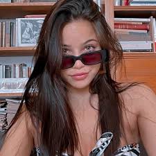 Her birthday, what she did before fame, her family life, fun trivia facts, popularity rankings, and more. Emilia Mernes Icons Explore Tumblr Posts And Blogs Tumgir