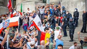 Redner fordern unter lautem beifall ihren rücktritt. Demos Gegen Corona Massnahmen Im Berliner Regierungsviertel Nun Offiziell Untersagt Rbb24