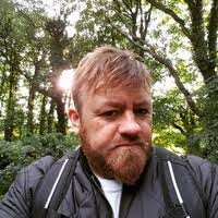 Mike Handford's Instagram, Twitter & Facebook