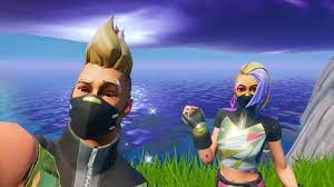 In addition to carrying more halloween costumes than anyone, we have one of the largest selections of halloween decorations, props and accessories you'll find anywhere online. 33 Cute Fortnite Couple Ideas Fortnite Epic Games Fortnite Epic Games