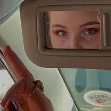 Stephanie Hugo (stephdq2001)