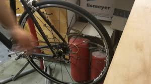 Tutorial Rad Am Fahrrad Ausbauen Beispiel Hinterrad Youtube