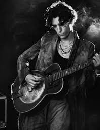 Tamino Stars In Vogue Hommes Paris Shoot Discusses Harmony Between Music Fashion Vogue Paolo Roversi Music Fashion