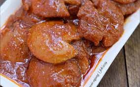 Bumbu dan resep yang digunakan mirip, cuma beda bahannya saja. 5 Resep Semur Jengkol Lezat Mudah Dibuat Dengan Bumbu Sederhana