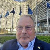 50+ "Peter Betz" profiles