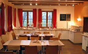 Some rooms include a private bathroom, and others have use of shared bathrooms. Wir Uber Uns Www Don Bosco Haus De