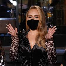Tonight's saturday night live was full zingers and surprises, but perhaps the most unexpected were aimed at cnn's legal adele & kate mckinnon appear in a fortune teller themed sketch on 'snl'. Adele Snl Trailer Zeigt Ihre Neue Figur Gala De