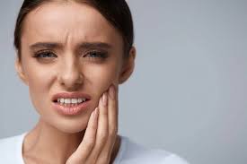 कौनसी समस्याएं दांतों को झनझनाहट से भविष्य में पैदा हो सकती है ? - Sha  Dental Clinics