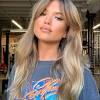 While short curly hair can be tempting, longer curls leverage the weight of your hair. Https Encrypted Tbn0 Gstatic Com Images Q Tbn And9gcrfxr 5qoaoizioj1ggvsdlu1ce4q4dschgnl9j A Pee7q7v8k Usqp Cau
