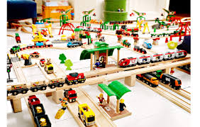Brio Holzeisenbahn Brio Holzeisenbahn Roboter Spielzeug Holzeisenbahn