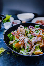Het is snel en makkelijk, en daarmee ideaal voor doordeweeks. Caesar Salad Jamie Oliver Schatze Aus Meiner Kuche