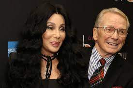 Последние твиты от bobmackie (@bob_mackie). Bob Mackie Was Hesitant About Dressing Cher
