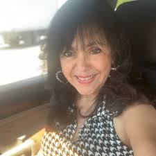 Thanks for your well wishes and concern! I'm drinking tea with honey 🍯  trying to get through the newscast today! Not a great thing for an anchor  to loose her voice !