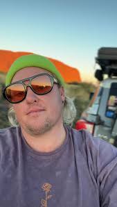 Hi all 👋 I was wondering if anyone in Weedon or fairly local has space to  store a project lorry while we work