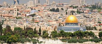 A group of palestinians are currently gathering in sheikh jarrah neighborhood e of jerusalem. Palastinenser Kritisieren Ausgrabungen Am Tempelberg Katholisch De