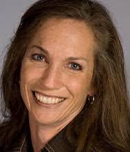 Lori Steed's Instagram, Twitter & Facebook