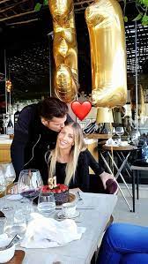 Laura figueiredo provou, novamente, a amizade que tem pelos irmãos do companheiro, mickael carreira. Mickael Carreira Dividido Entre Dois Amores No Dia De Laura Figueiredo Movenoticias