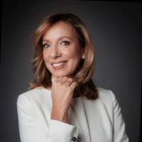 100+ "Ladeja" profiles