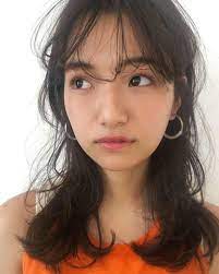 黒髪ロング パーマのヘアカタログ 30代だから似合う上品な髪型をご紹介 folk 黒髪ロング パーマ ロングパーマ ヘアスタイル ロング