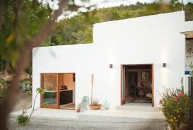 Ibiza Una Piccola Casa Vacanza All Insegna Del Design Dettagli Home Decor House Ibiza Case Estive