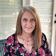 Cheryl Sneed's Instagram, Twitter & Facebook