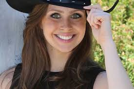 Texas Rose overcame 'terrifying' abusive childhood for career as social  worker