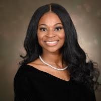 Dominique Ewing's Instagram, Twitter & Facebook