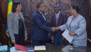 Senegal Les Salaires Des Travailleurs Du Prive Seront Revus A La Hausse Des Le 1er Janvier 2020 Africtelegraph Toute L Actualite Africaine