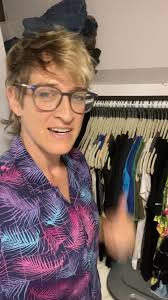 Managing hangers. Which way do you do it? I switch between both depending 