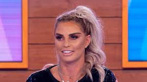 Global swarming (2017), dream team (1997) and footballers' wives (2002). Kohukaunotar Katie Price Asetettiin Konkurssiin Torsasi Yli 50 Miljoonaa Euroa Ulkonakoonsa Ja Hemmotteluun On Nyt Korviaan Myoten Veloissa Viihde Ilta Sanomat